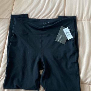 Gap fit regular size s